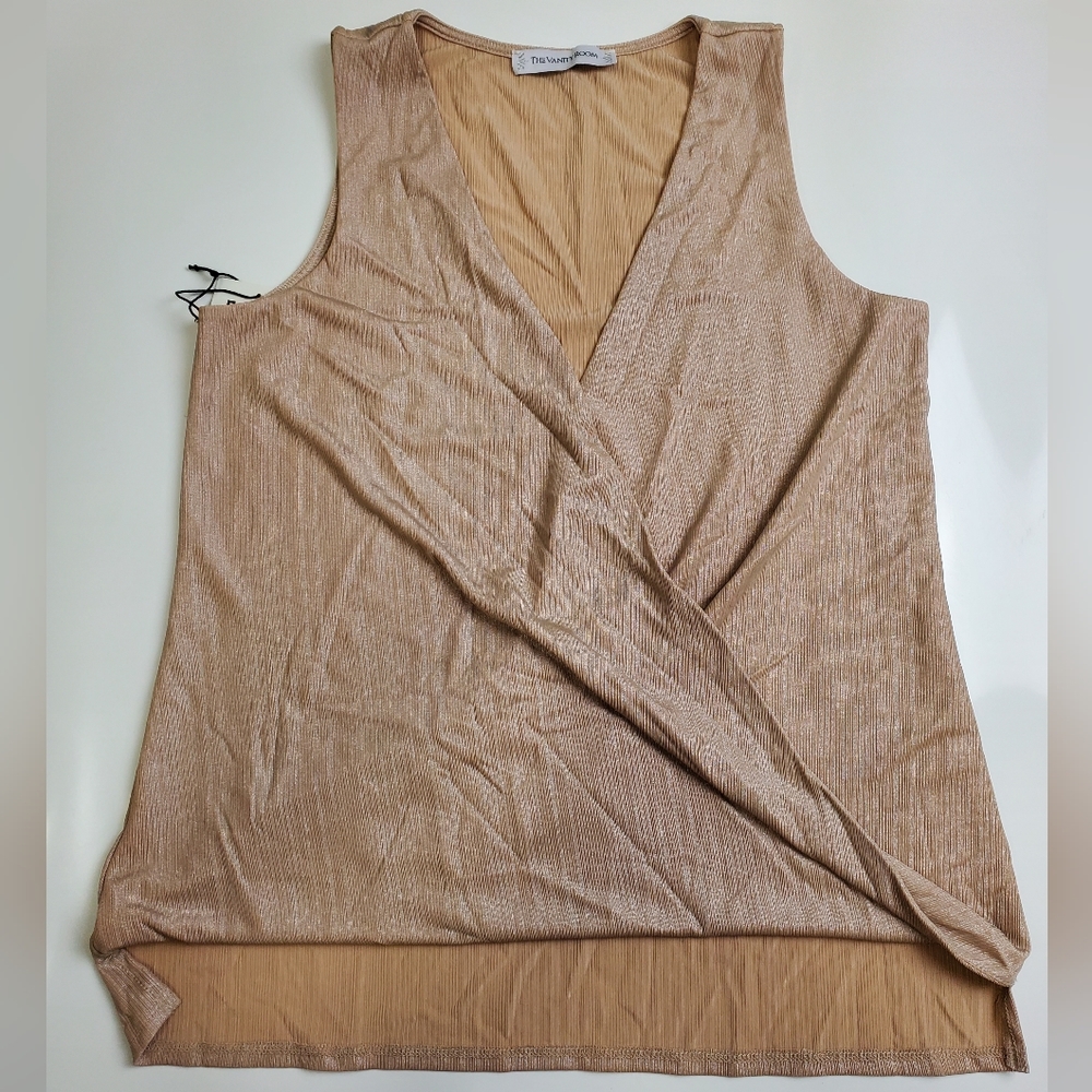 The Vanity Room Wrap Front Top